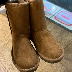Brand new kids winter boots